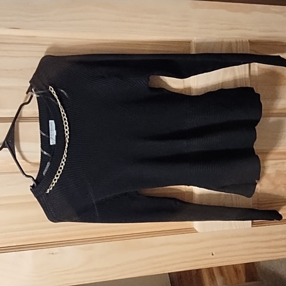 Black fitted sweater top